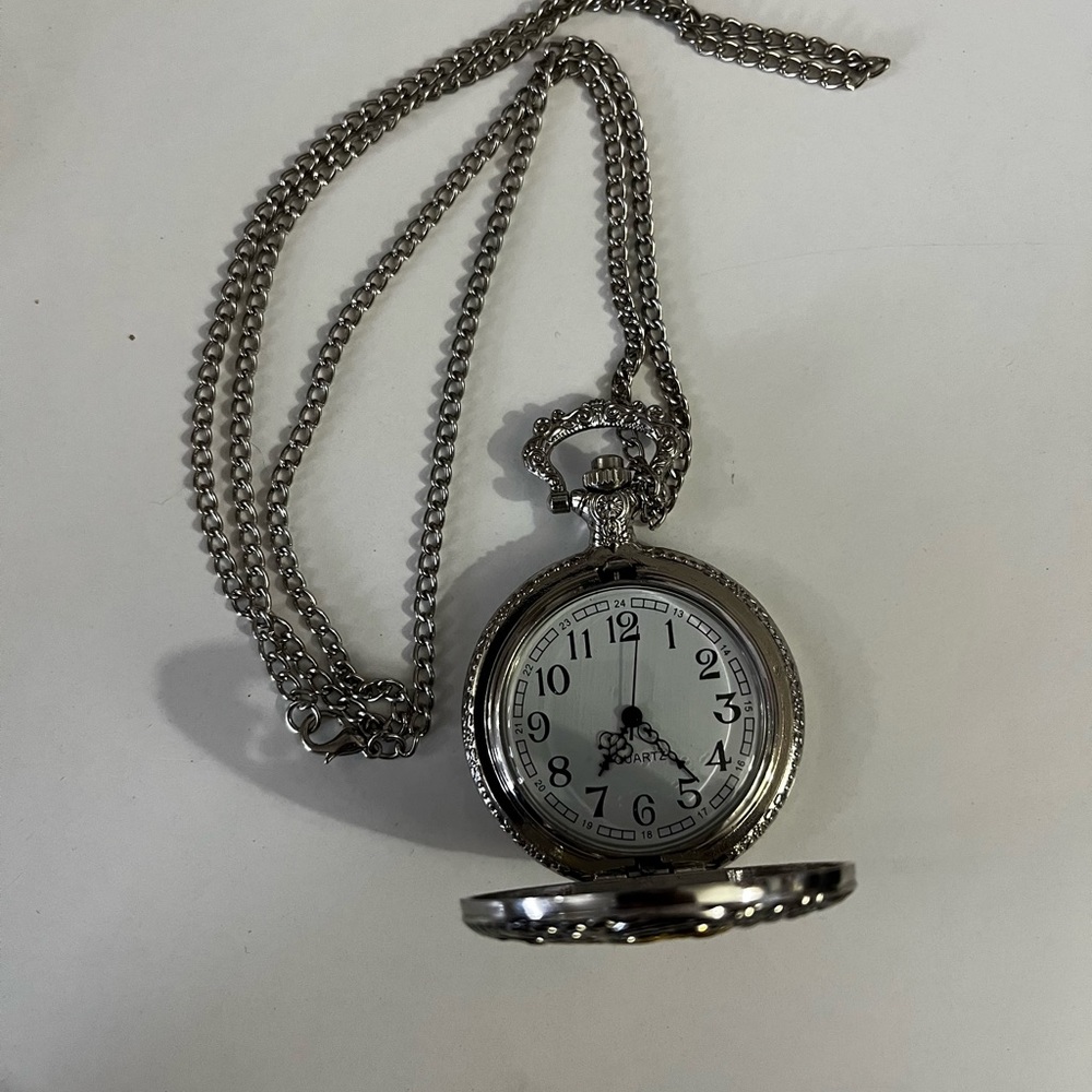 Train watch - Picture 2 of 2